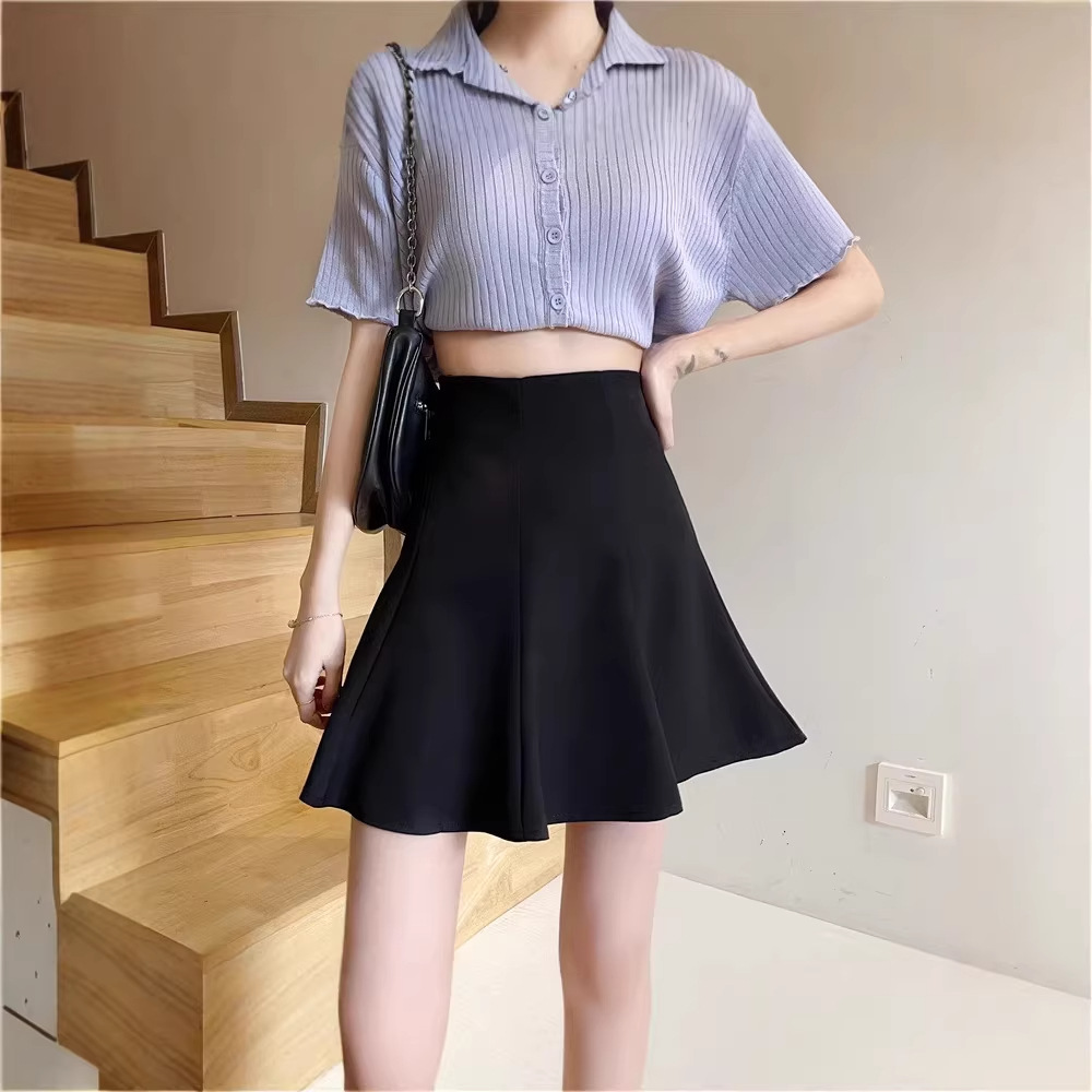 Women Plus Size Black A-Line Mini Skirt, High Waist Pleated Puff Skirt in Suit Fabric for Casual and Formal Wear