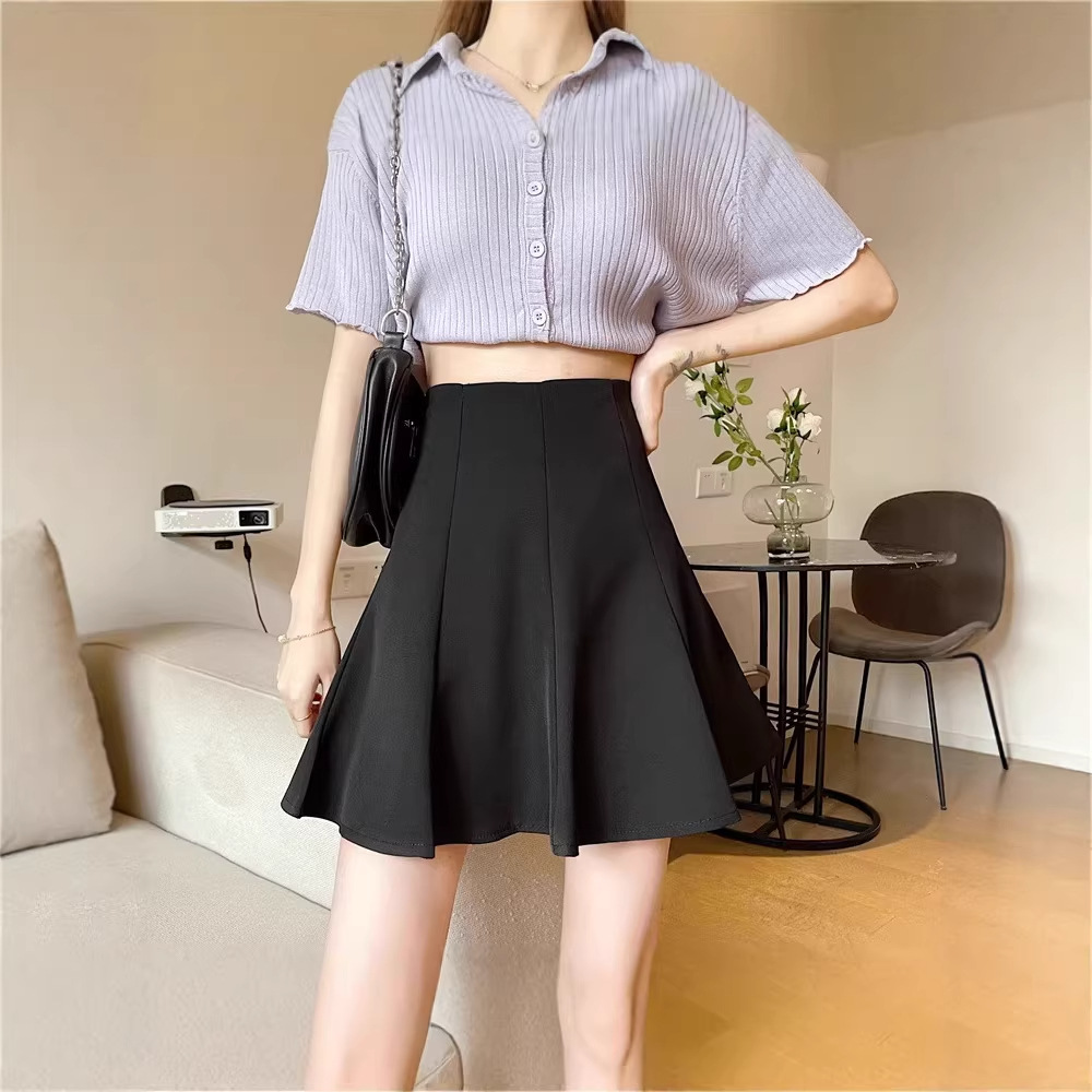 Women Plus Size Black A-Line Mini Skirt, High Waist Pleated Puff Skirt in Suit Fabric for Casual and Formal Wear