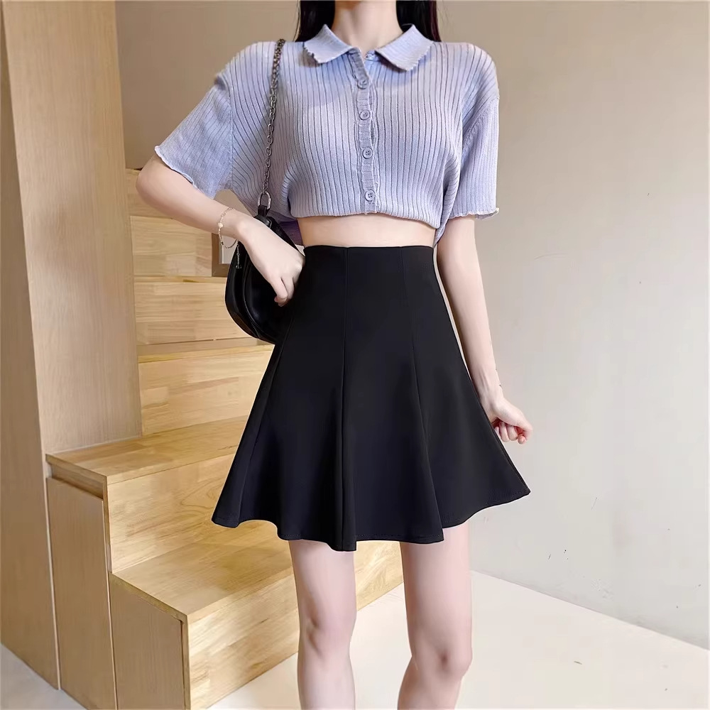 Women Plus Size Black A-Line Mini Skirt, High Waist Pleated Puff Skirt in Suit Fabric for Casual and Formal Wear