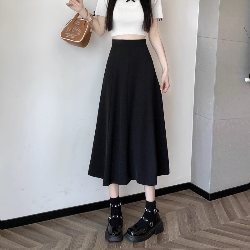 Women's Black High-Waist A-Line Midi Skirt, Solid Polyester Flared Umbrella Skirt for Daily Wear