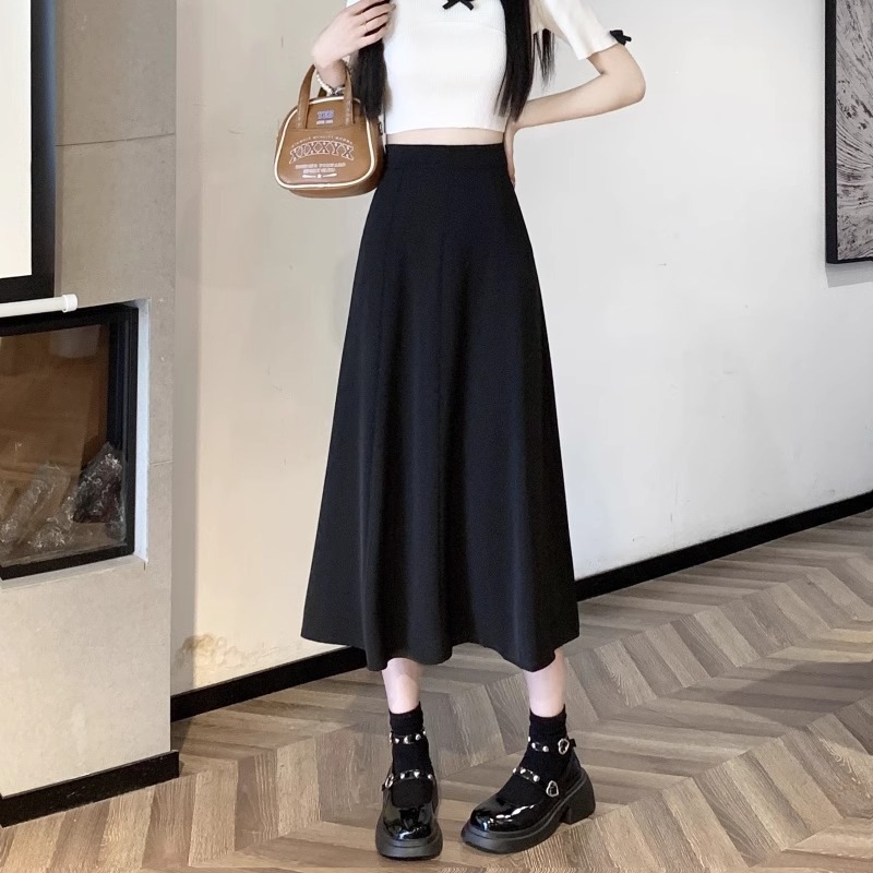 Women's Black High-Waist A-Line Midi Skirt, Solid Polyester Flared Umbrella Skirt for Daily Wear