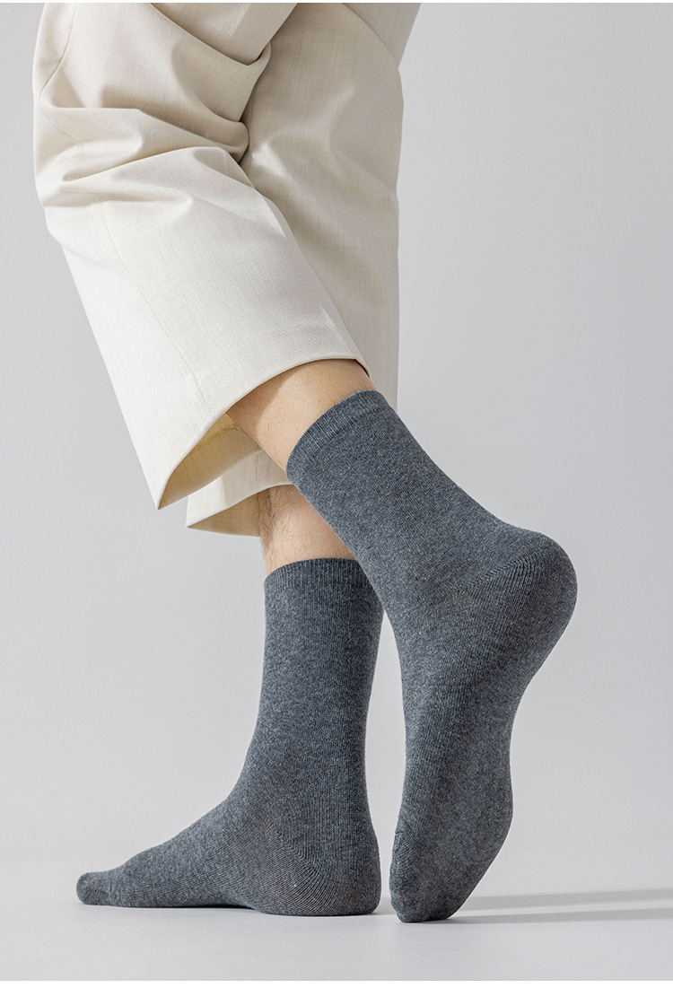 Men's Combed Cotton Crew Socks, Solid Color Mid-Calf Breathable Socks for All Seasons
