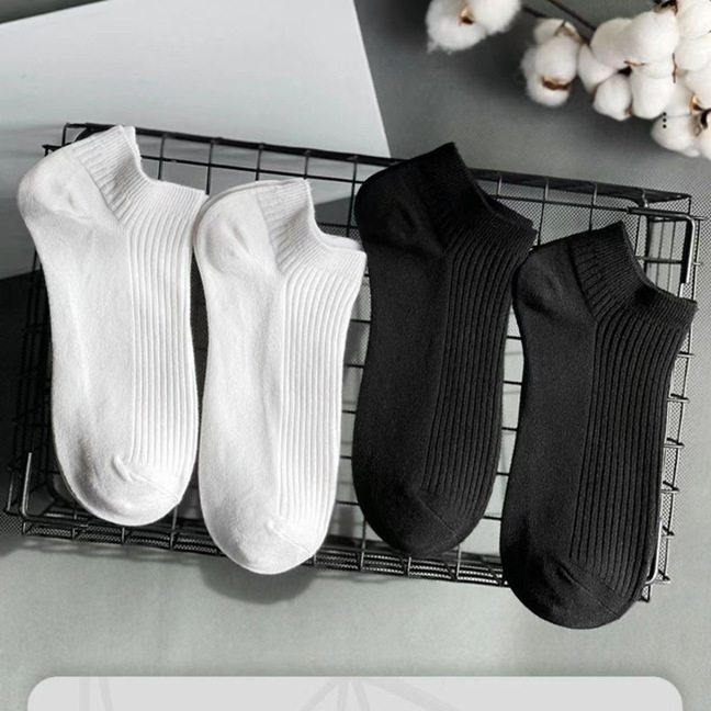 Men's Thin Breathable Ankle Socks, Black and White Striped Low Cut Boat Socks for Spring Casual Wear