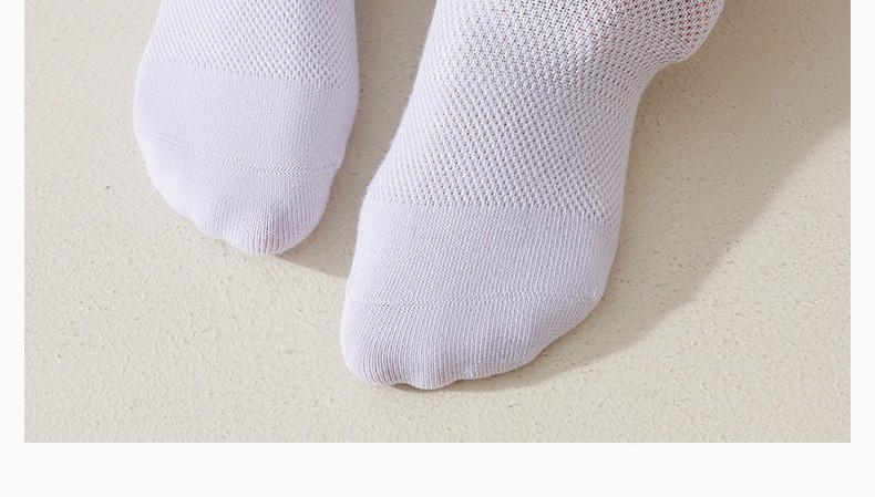 Women's Non-Slip Yoga Socks, Cotton Blend Short Ankle Socks for Pilates and Indoor Fitness