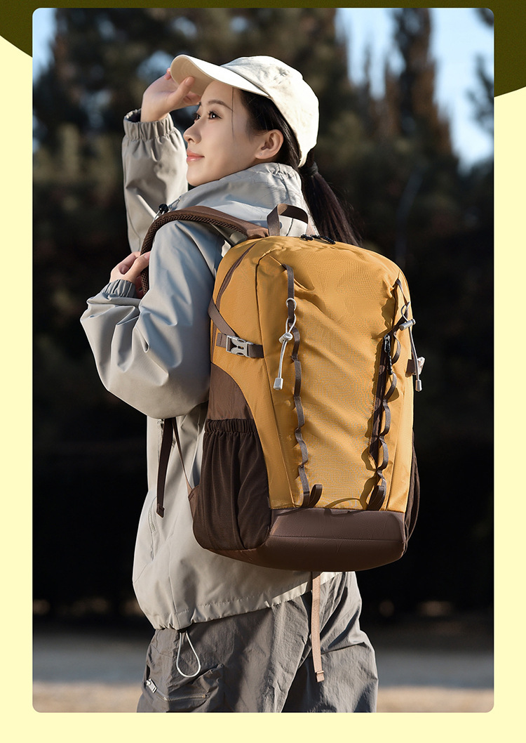 Feisha 20-35L Hiking Backpack, Water-Resistant Nylon Daypack for Men and Women, Breathable Outdoor Trekking Bag