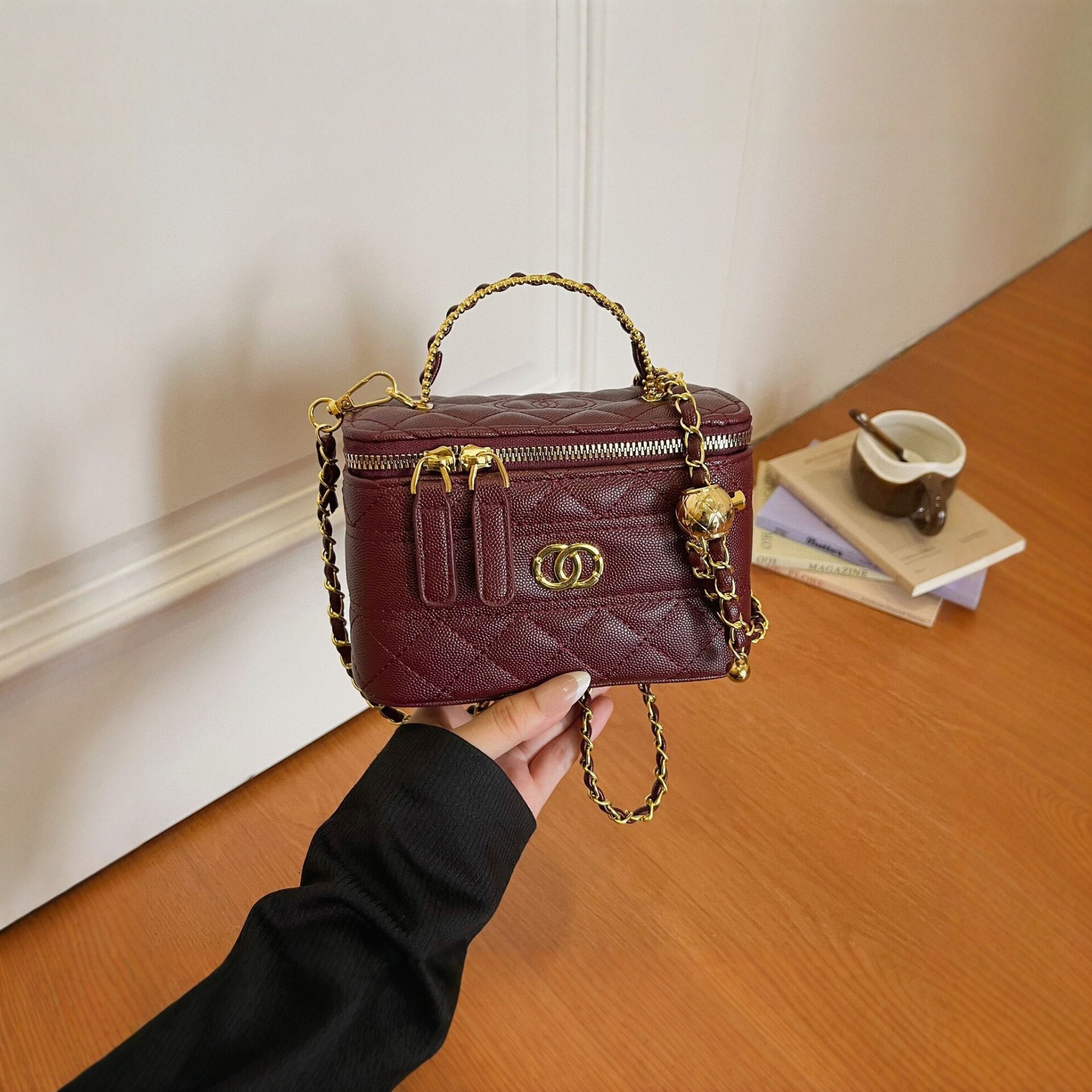 Women Small Box Crossbody Bag, PU Leather Quilted Chain Shoulder Bag with Embroidery, Mini Square Handbag for Daily Wear