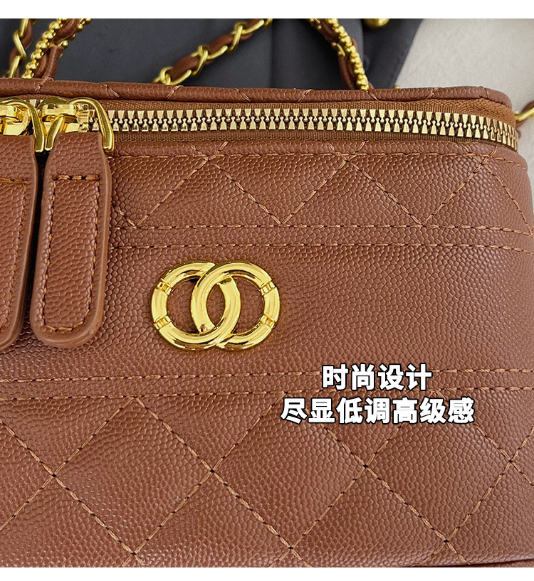 Women Small Box Crossbody Bag, PU Leather Quilted Chain Shoulder Bag with Embroidery, Mini Square Handbag for Daily Wear