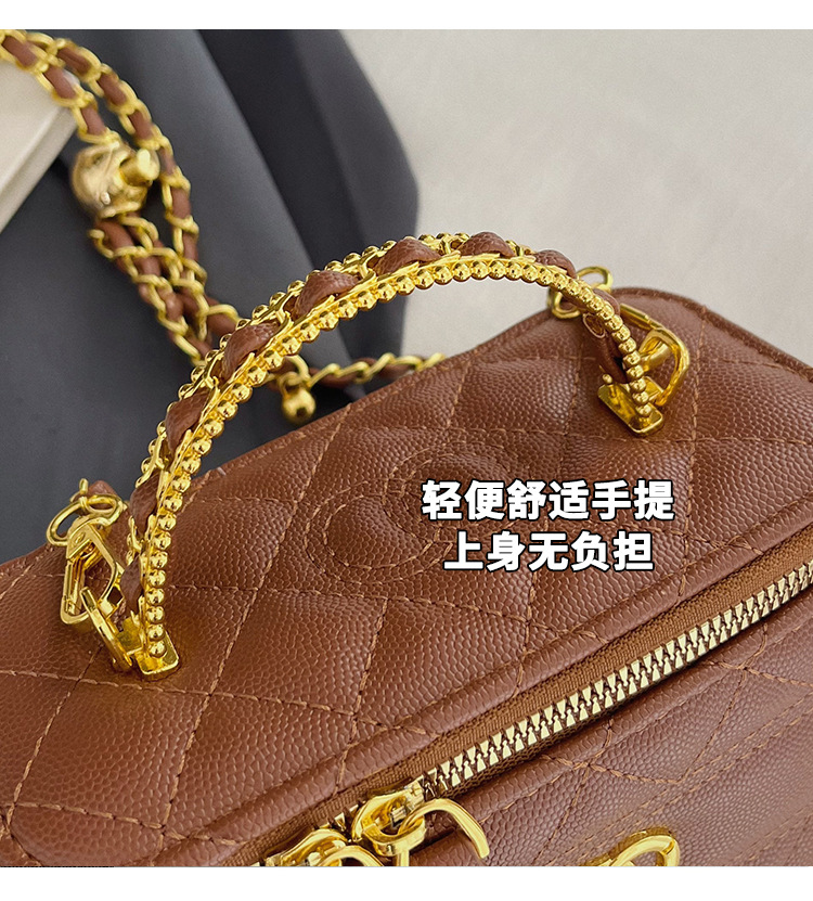 Women Small Box Crossbody Bag, PU Leather Quilted Chain Shoulder Bag with Embroidery, Mini Square Handbag for Daily Wear