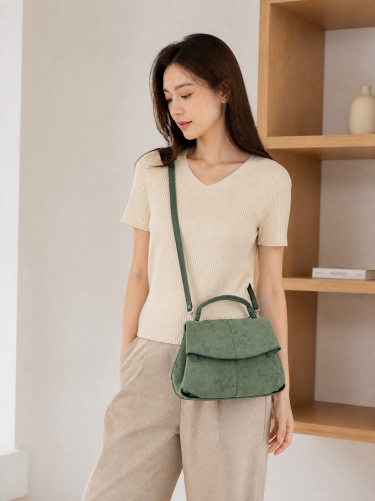 Women Suede Shoulder Crossbody Bag, Minimalist Flap Zip Large Box Handbag for Daily Wear