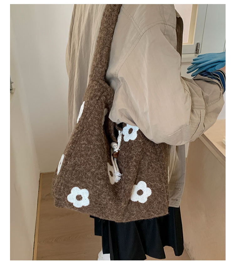 Floral Embroidered Plush Tote Bag, Soft Medium Shoulder Bag for Women, Daily Wear