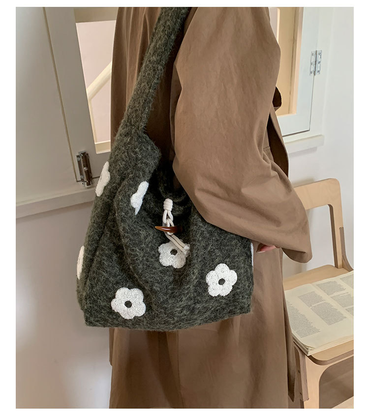 Floral Embroidered Plush Tote Bag, Soft Medium Shoulder Bag for Women, Daily Wear