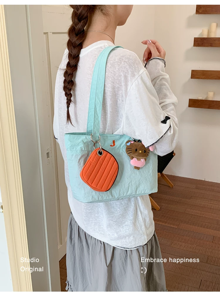 Women Cartoon Print Shoulder Bag, Casual Nylon Tote Handbag with Zip, Medium Size