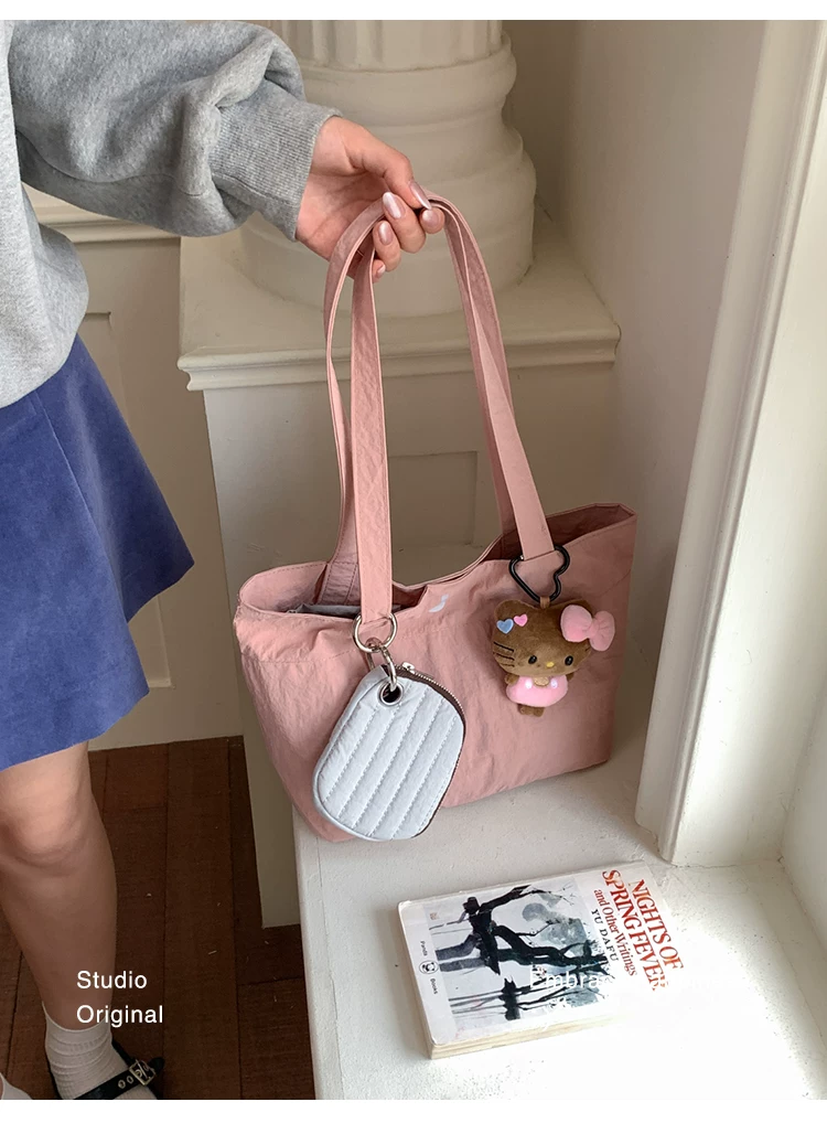 Women Cartoon Print Shoulder Bag, Casual Nylon Tote Handbag with Zip, Medium Size