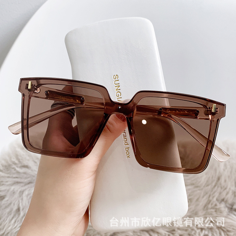 Square Polarized Sunglasses for Men and Women, UV400 Full Frame Black Lens Sun Glasses for Driving and Outdoor